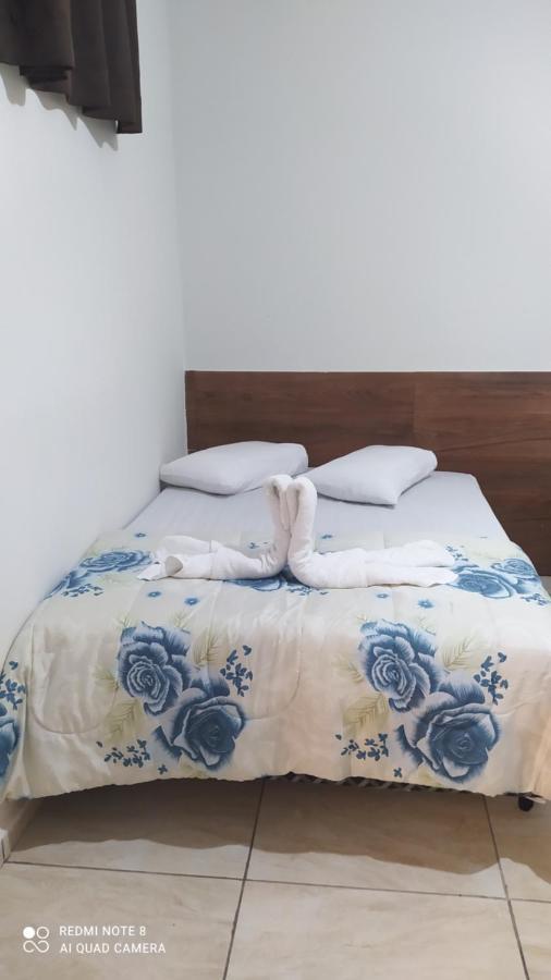 Pousada Quarto Com Tv,Ar,Frigobar,Wifi E Garagem 阿帕雷西达 外观 照片